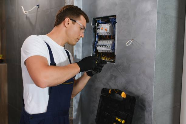 Best Circuit Breaker Repair  in Lake Barcroft, VA