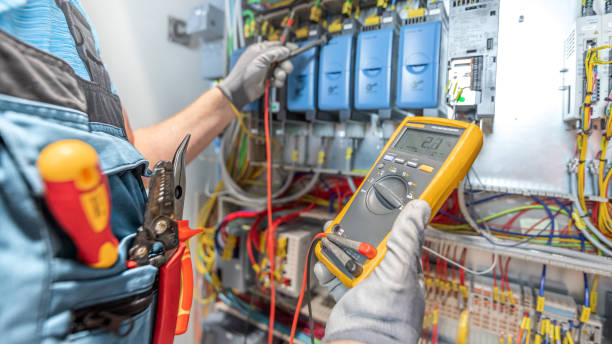 Best Local Electrician Companies  in Lake Barcroft, VA